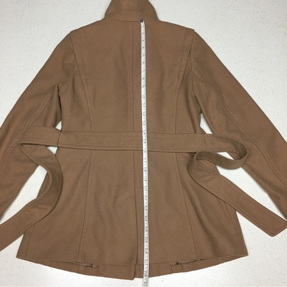 ARITZIA Babaton Connor Short Wool Beige Coat Size M fits Small - Picture 12 of 16